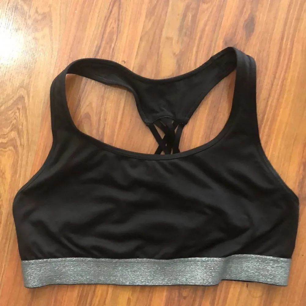 Victoria sport black Lycra bra L